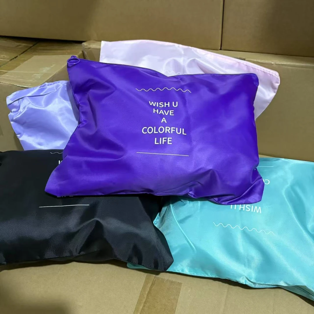 发3个【34*27】彩色衣服收纳袋