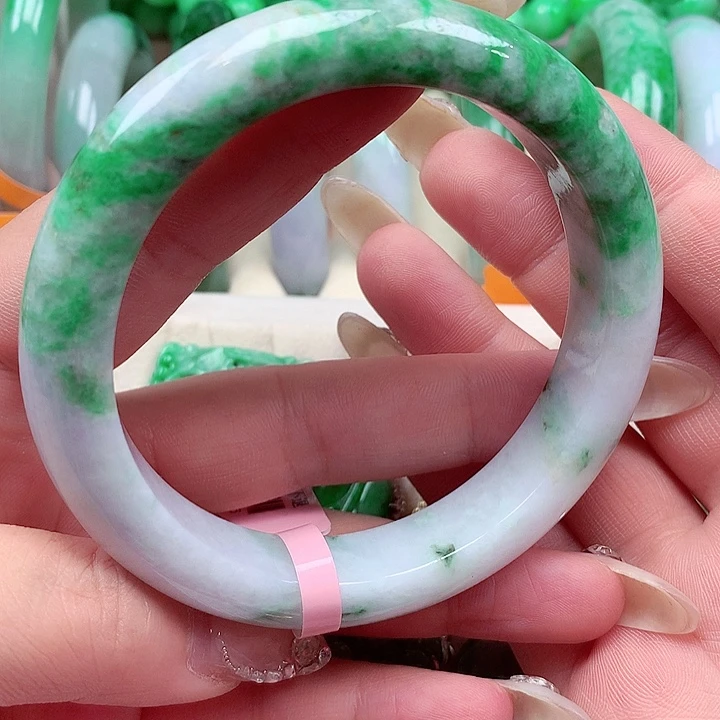 未镶嵌手镯翡翠翡翠翡翠手镯