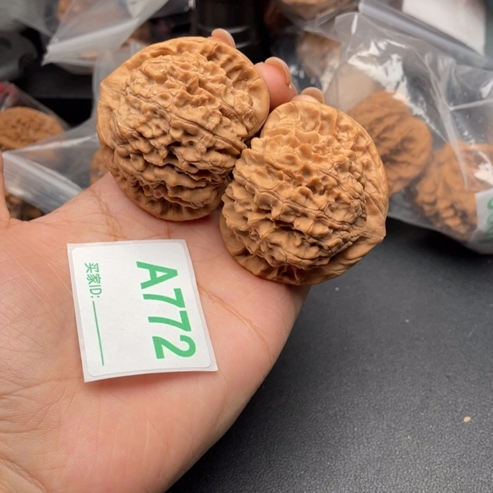 文玩核桃吊坠核桃