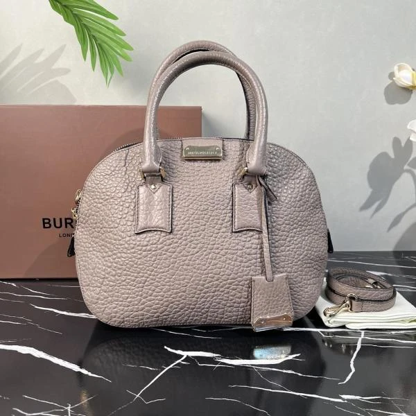 95新/博柏利/妃鱼/单肩包/市场价12000/250207LT0030