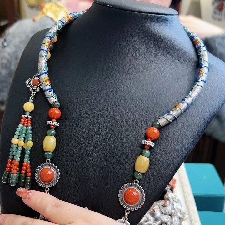 翡翠颈饰未镶嵌古风