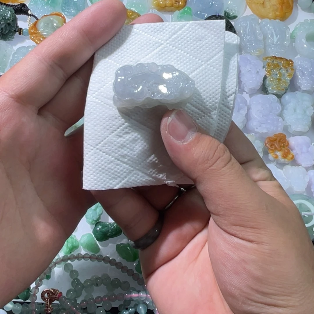 翡翠颈饰未镶嵌天然