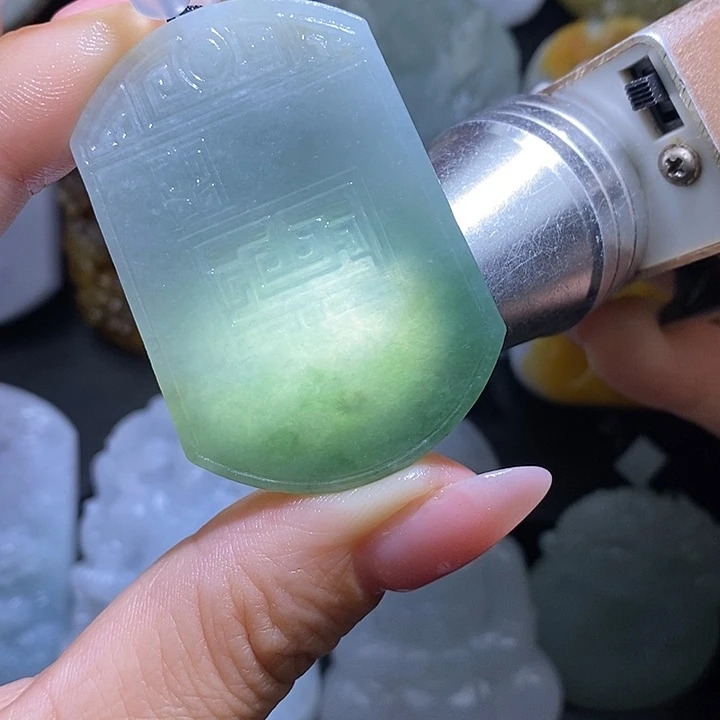 定制翡翠未镶嵌翡翠