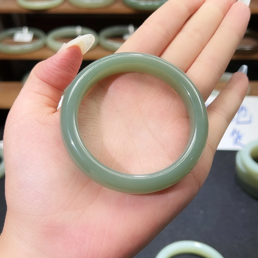 和田玉手镯未镶嵌且末蓝56