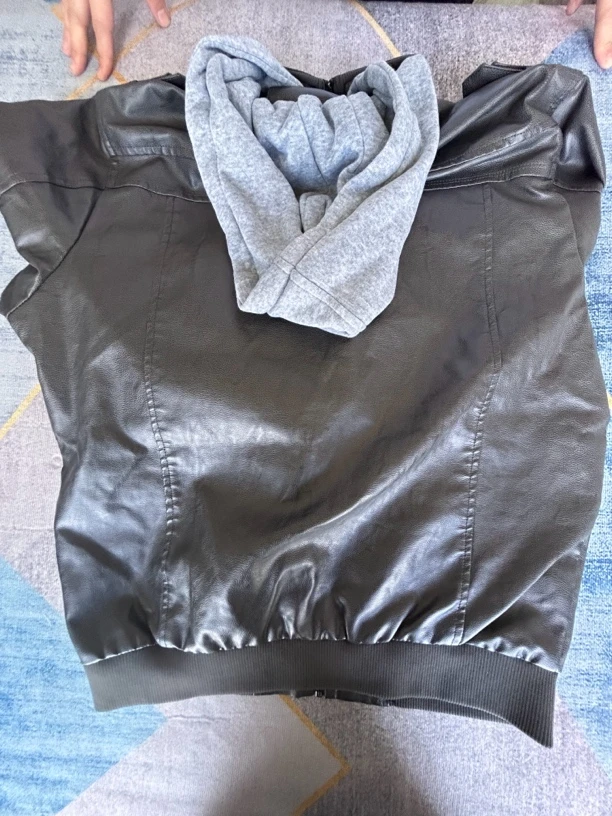 XL码普通款连帽皮衣新复古风秋冬时尚翻领休闲（断码尾货不退不换）