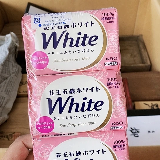 聚鑫中古杂项瓷器如图所示