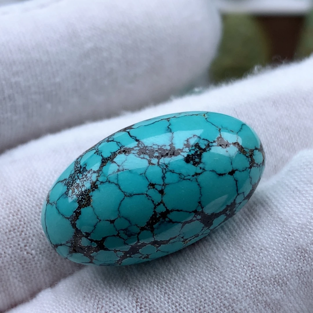 绿松石未镶嵌颈饰