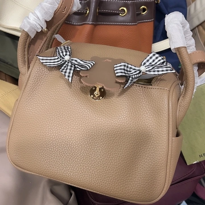 蚕丝健健康康平平安安