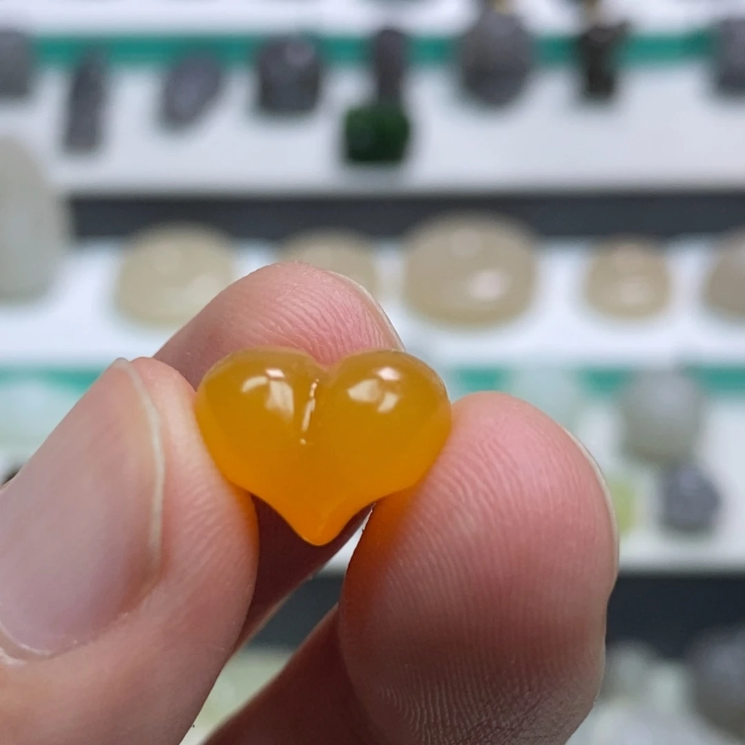 莜***悠和田玉未镶嵌手机链