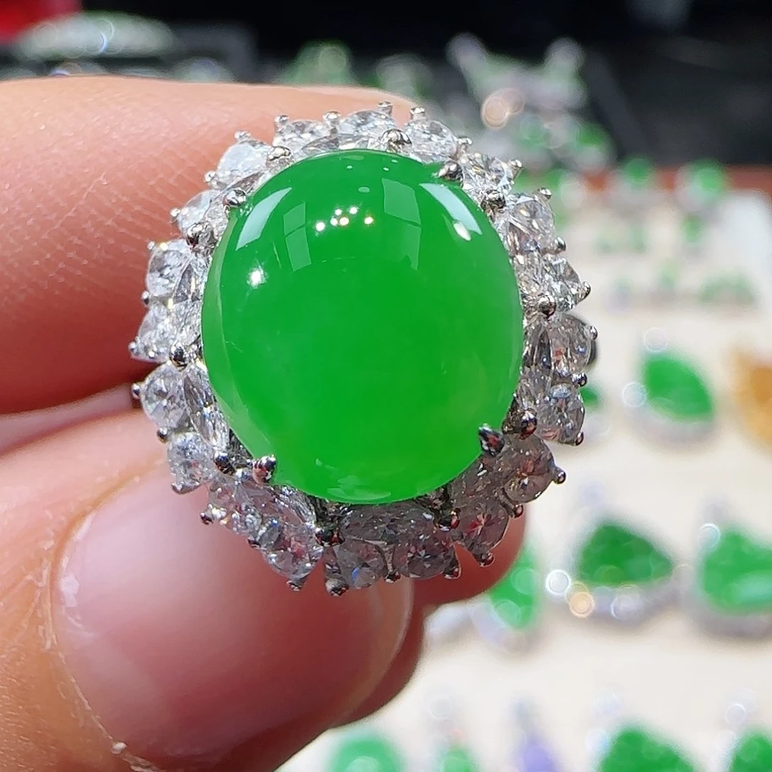 翡翠吊坠(不含链)18K金镶嵌