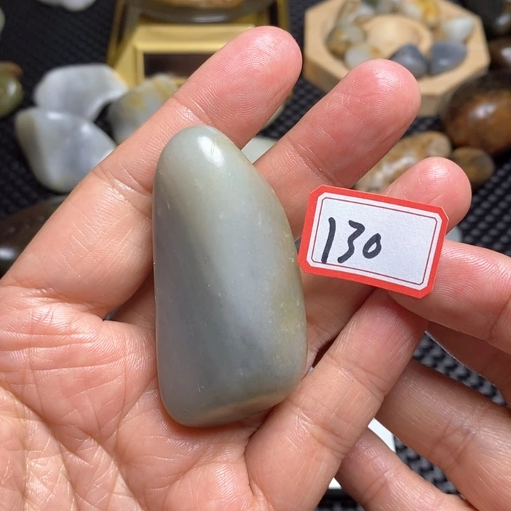 未镶嵌和田玉把件130