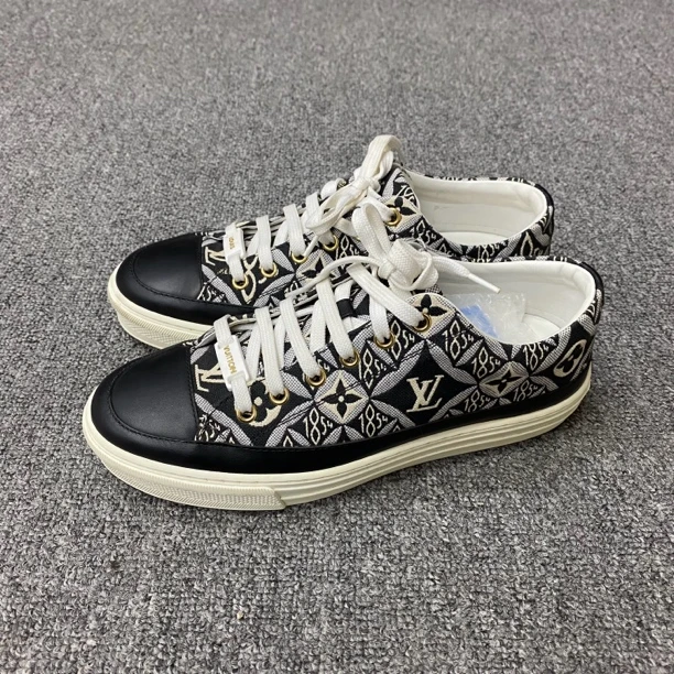 95新 LouisVuitton/路易威登 98新/37.5码/1854满印板鞋/BF00983