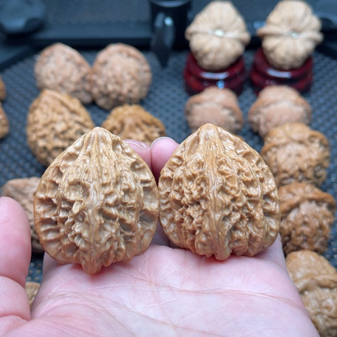 文玩核桃吊坠火焰马蹄对歪40尺