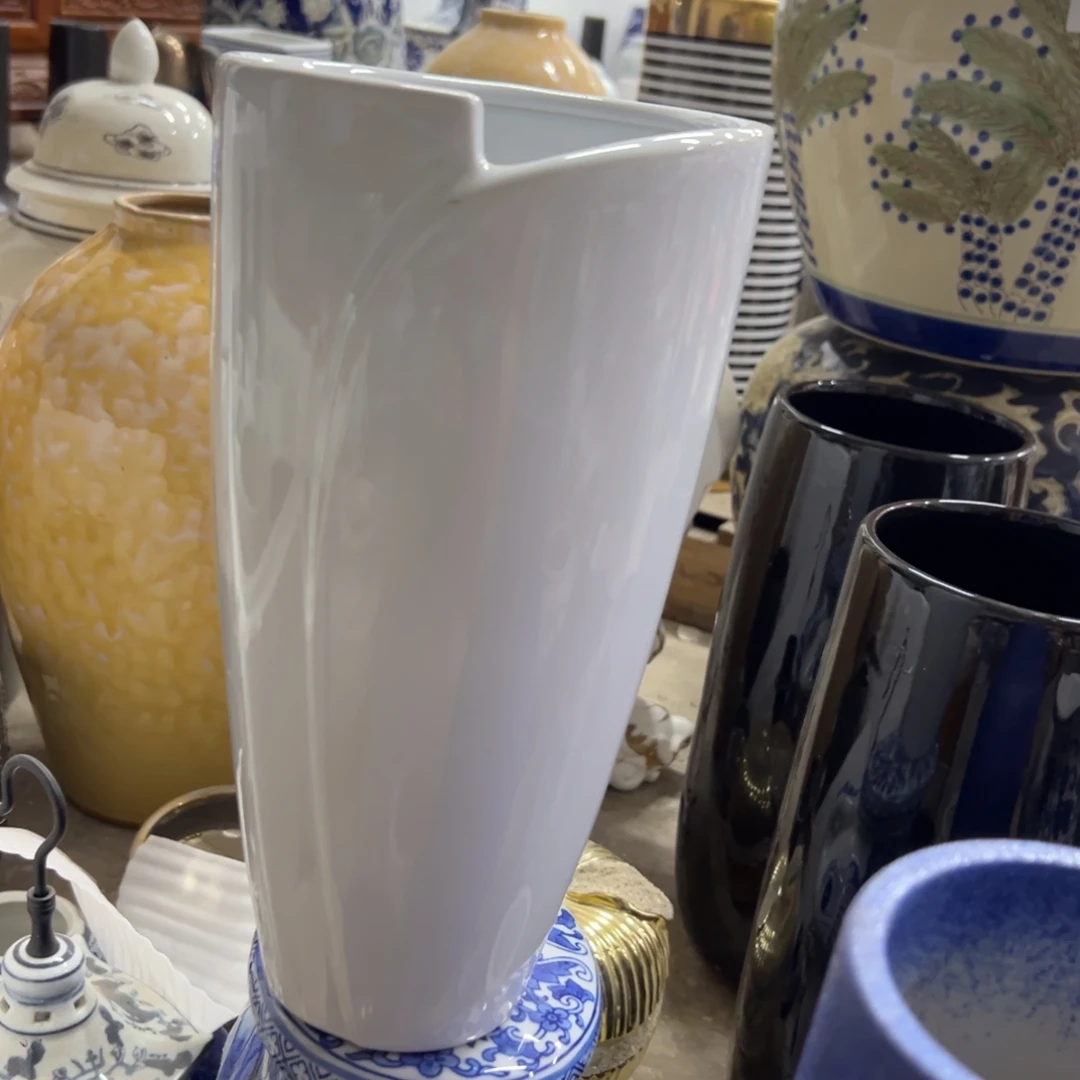 瓷片微瑕青花瓷器值得厚爱