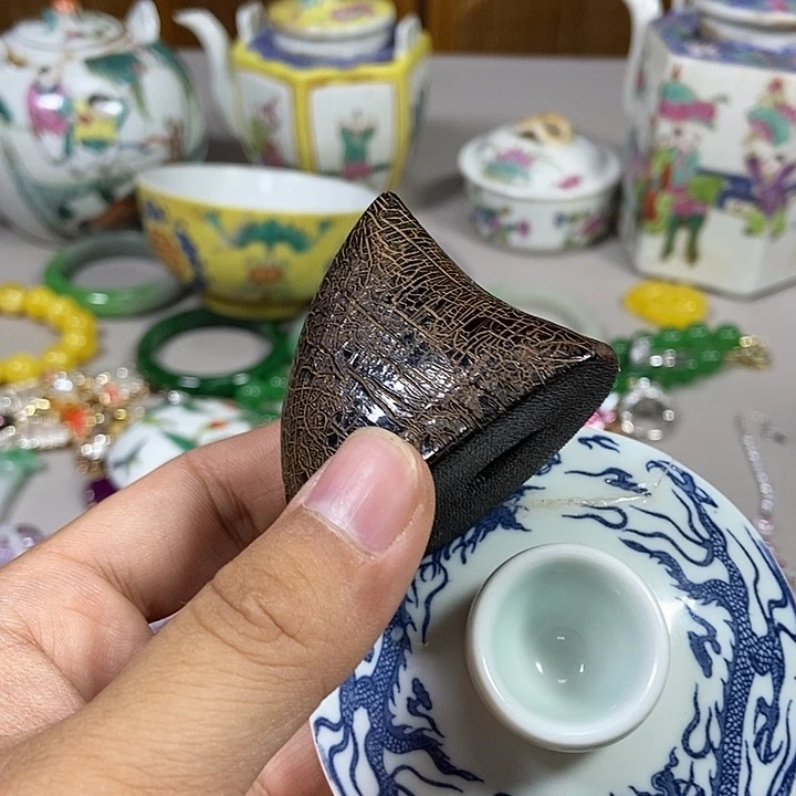 瓷片江河湖海哈哈哈哈哈哈哈哈