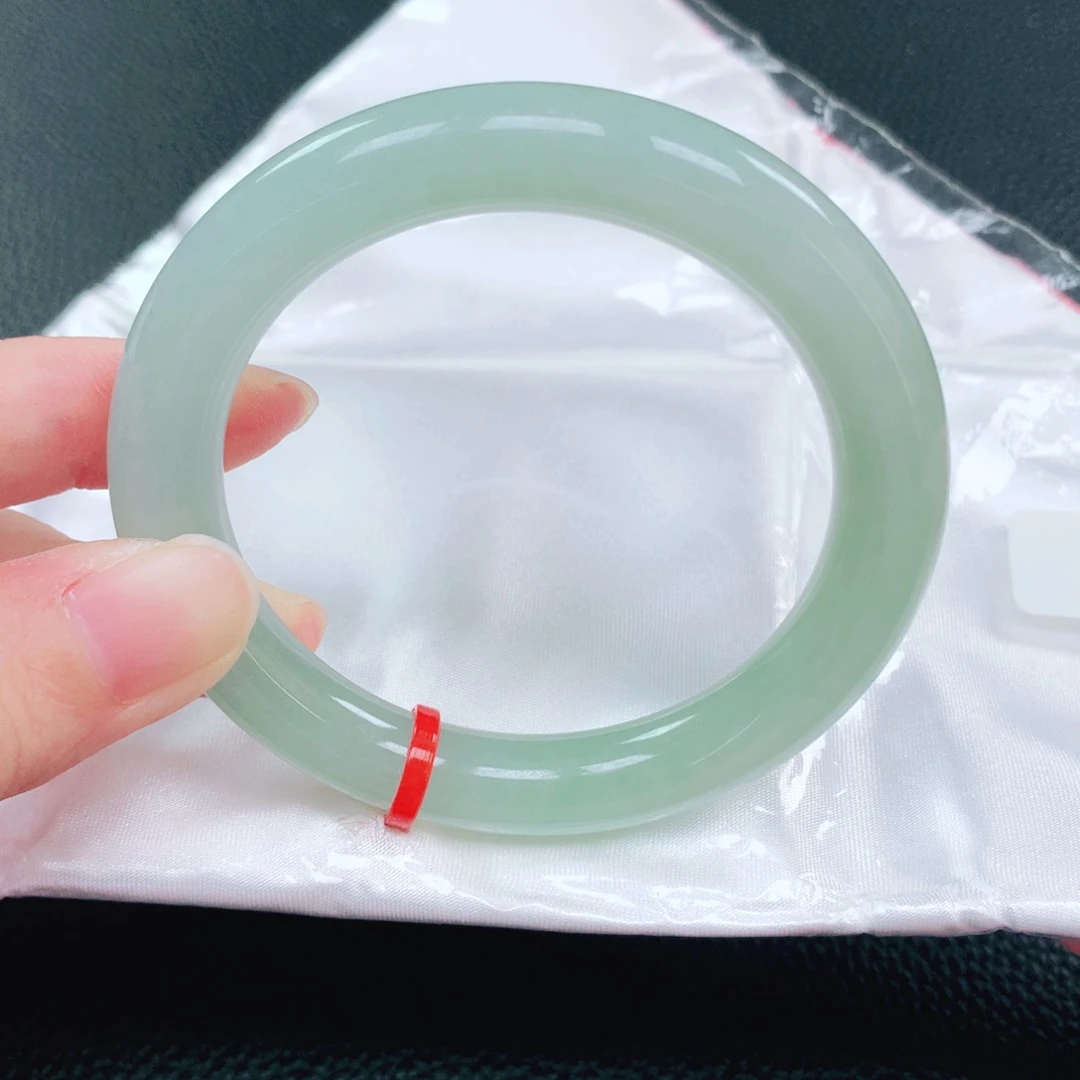 翡翠未镶嵌手镯53圈