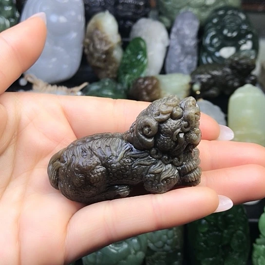 和田玉（糖玉）未镶嵌摆件
