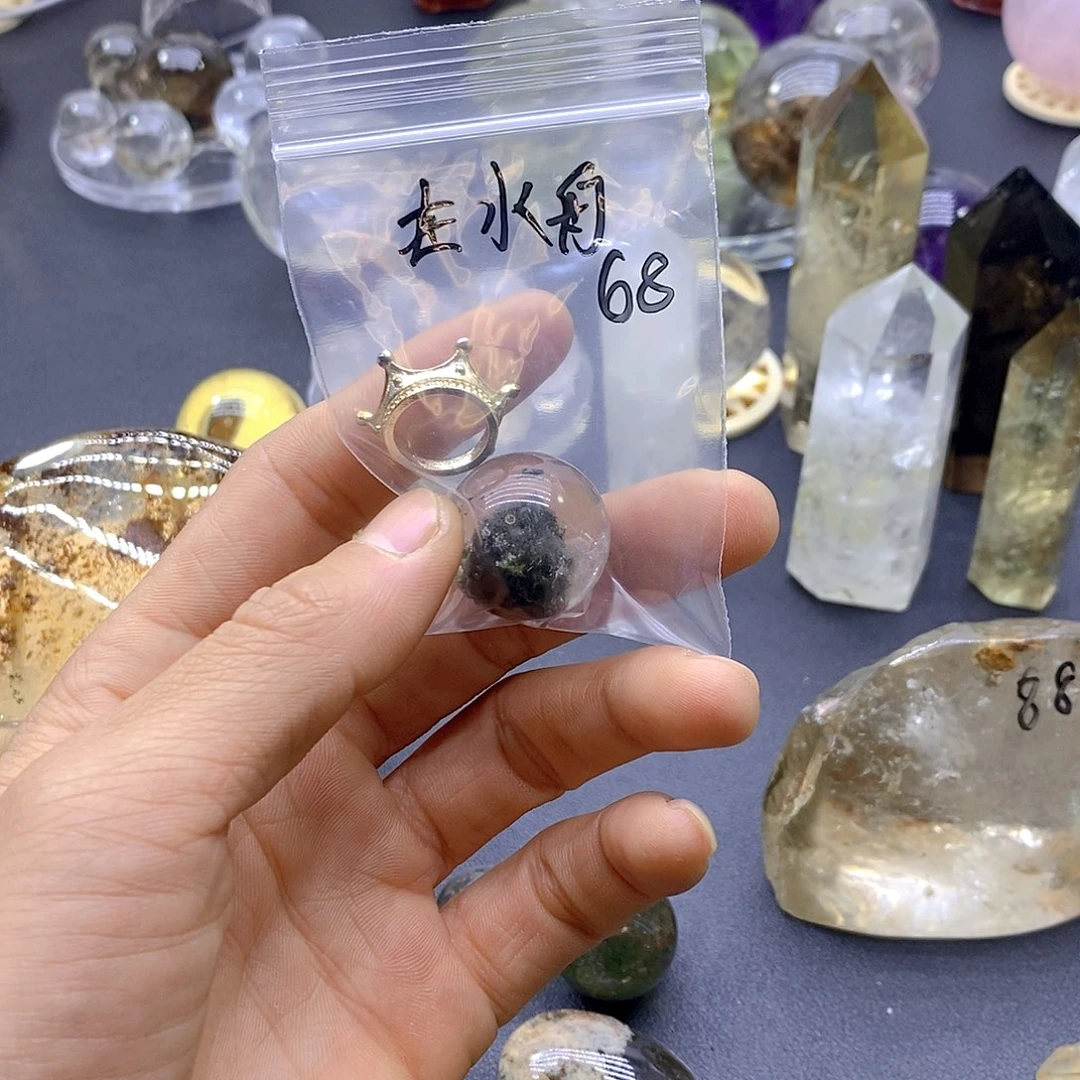 水晶水晶摆件未镶嵌在**舟