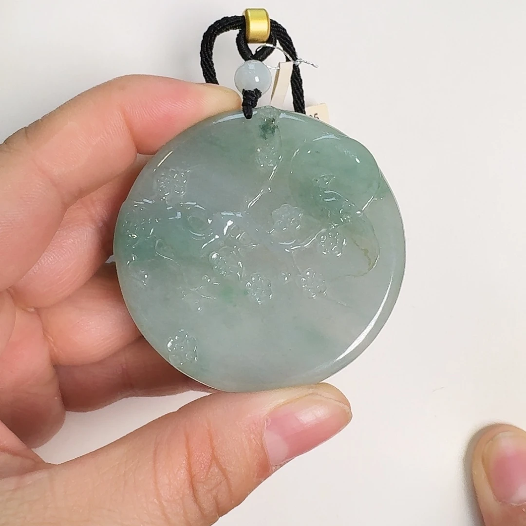 翡翠颈饰未镶嵌花开富贵