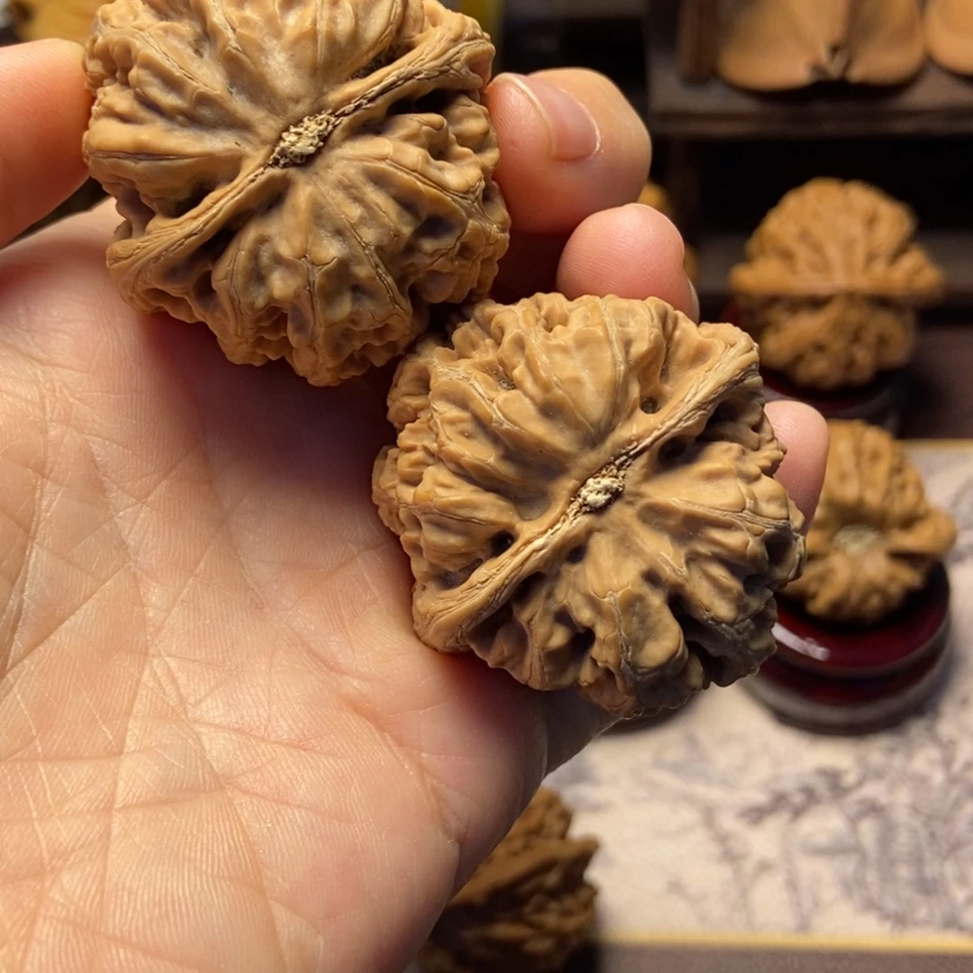 W***7文玩核桃把件全品大粗筋尺寸42