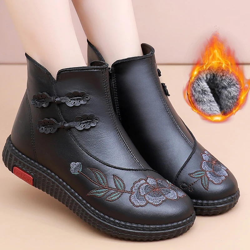 冬季老北京布鞋女棉鞋加绒加厚保暖棉靴中老年人短靴子防滑妈妈鞋