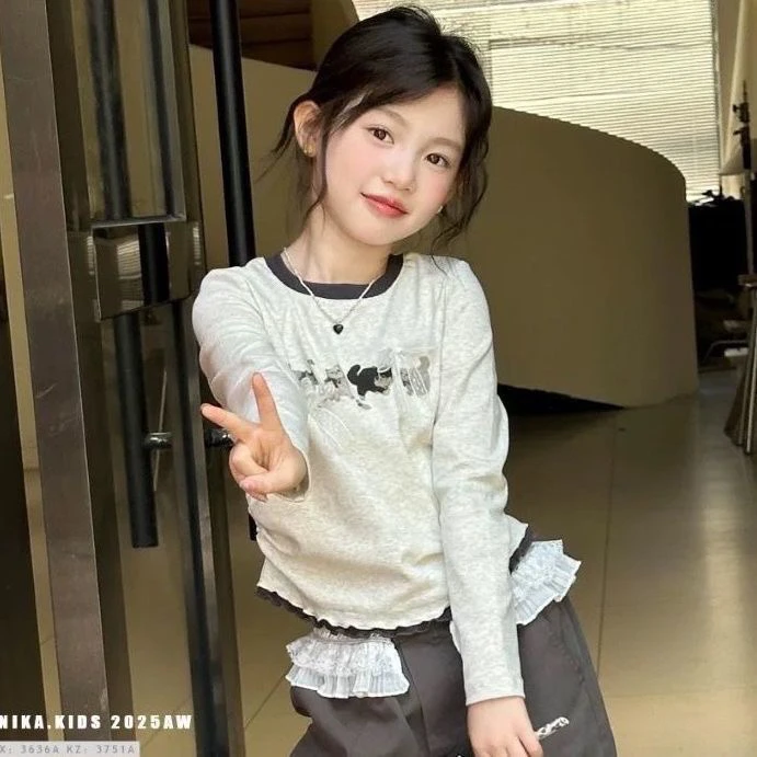 {现货}秋季打底衣卡通动漫蝴蝶结印花圆领童装常规款花边女童百搭