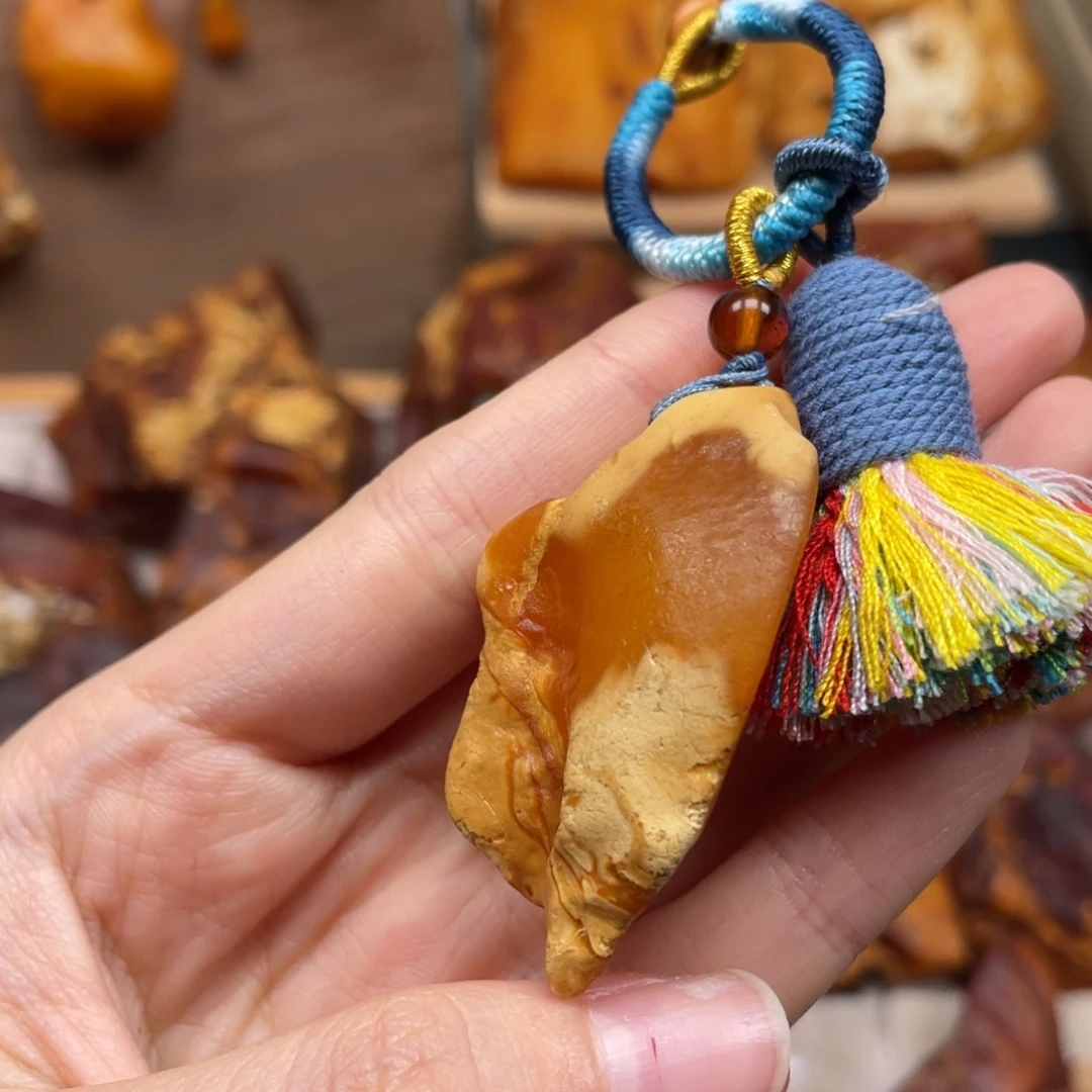 琥珀未镶嵌珠宝奇石