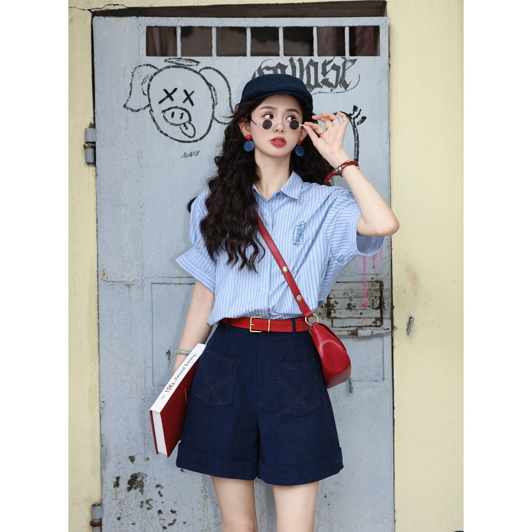 陈大器【学院派】港风条纹上衣夏季女款设计感休闲短袖衬衫J0325944