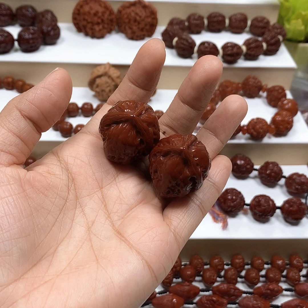 橄榄核吊坠一****、核桃核桃