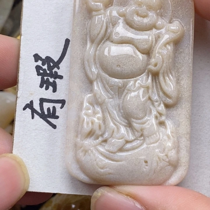 硅化珊瑚（珊瑚玉）未镶嵌颈饰