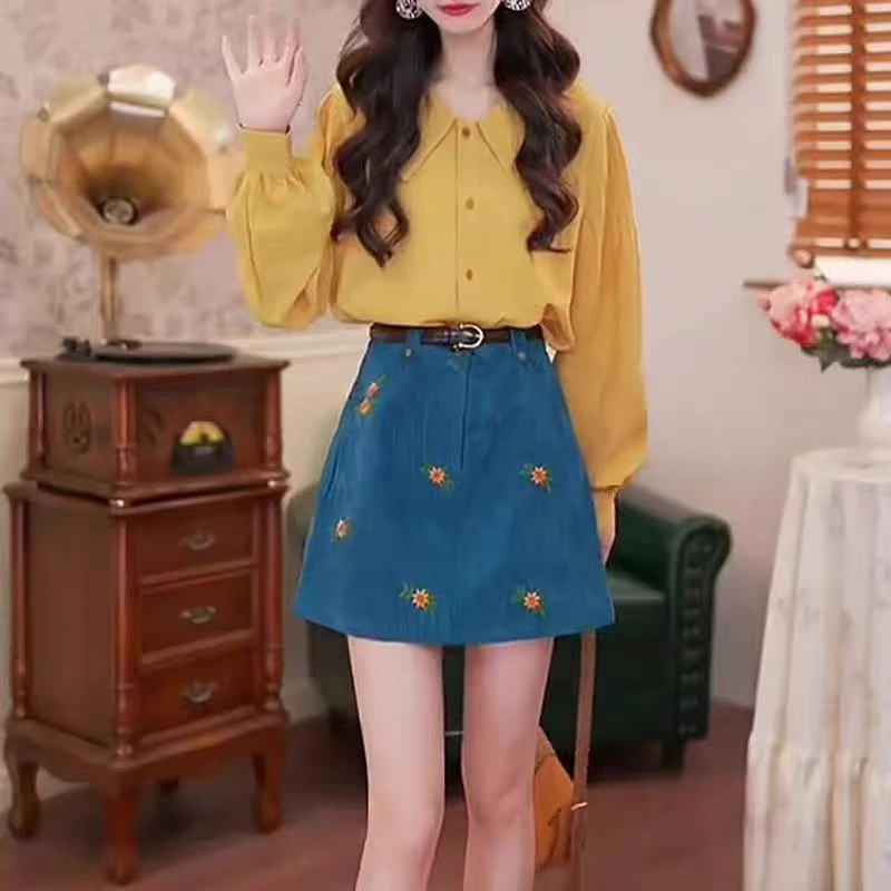 513#娃娃领灯笼袖衬衫搭短裙新款港风复古活泼俏皮减龄小个子套装