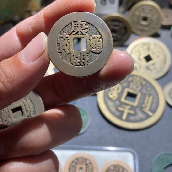 芒***.铜现代工艺品仿制品