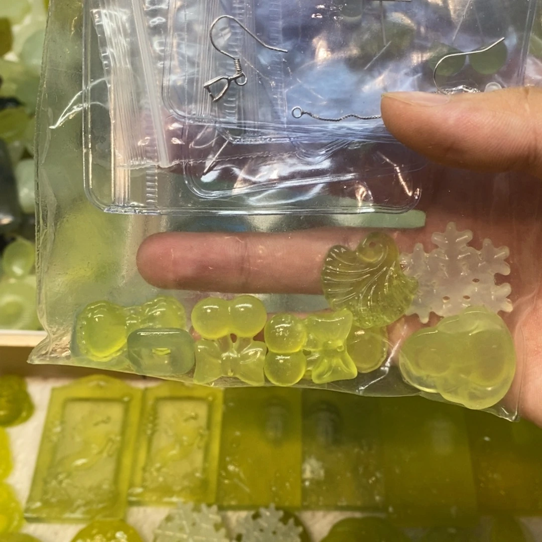 程***欢岫玉未镶嵌吊坠(不含链)