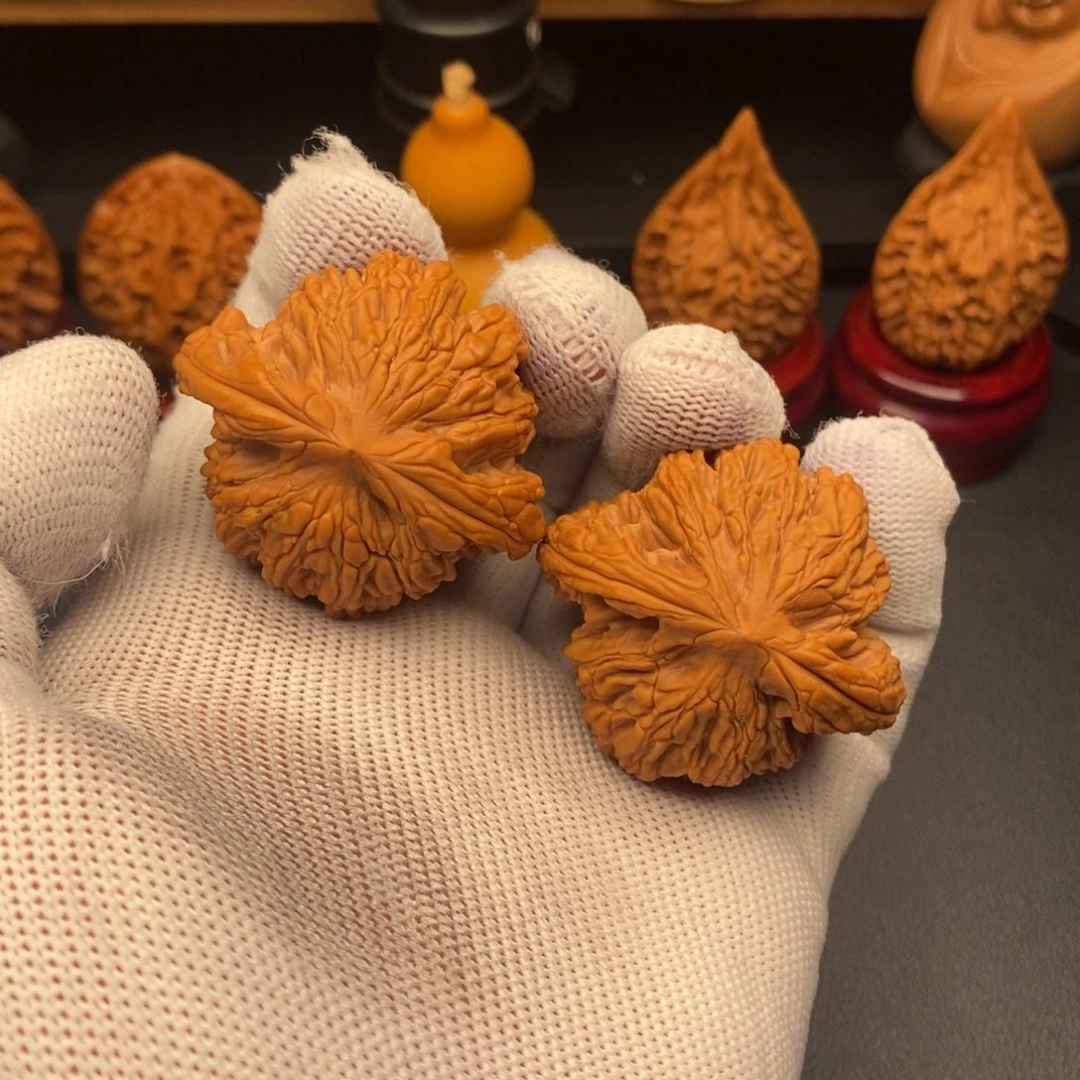 文玩核桃吊坠狮虎兽43尺寸