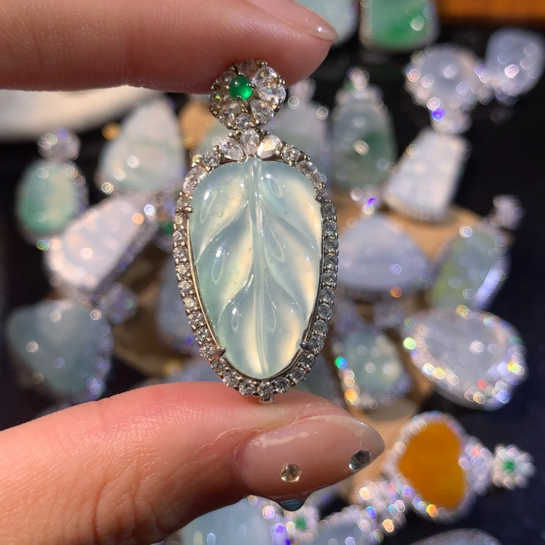 水***呀翡翠银S925镶嵌颈饰