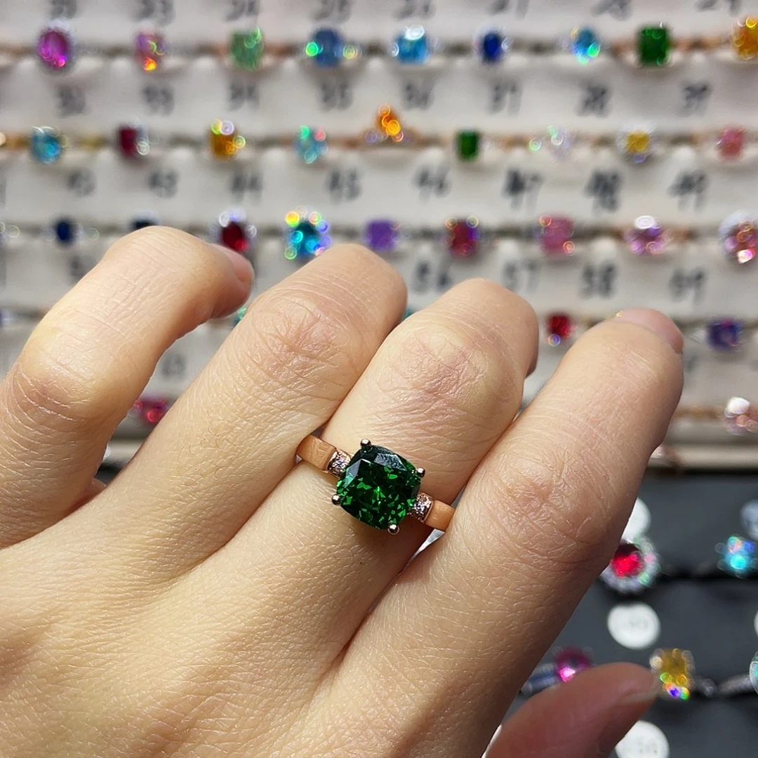 4蓝宝石（处理）17圈闭口戒指