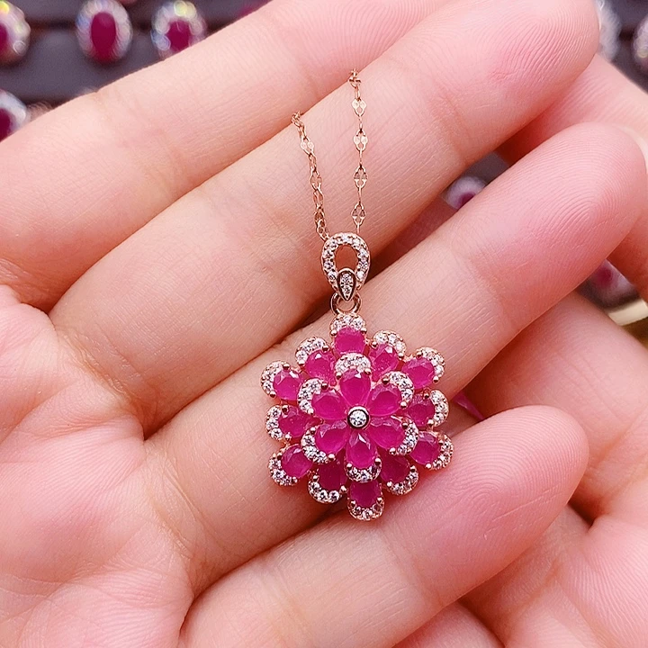 银S925镶嵌红宝石颈饰