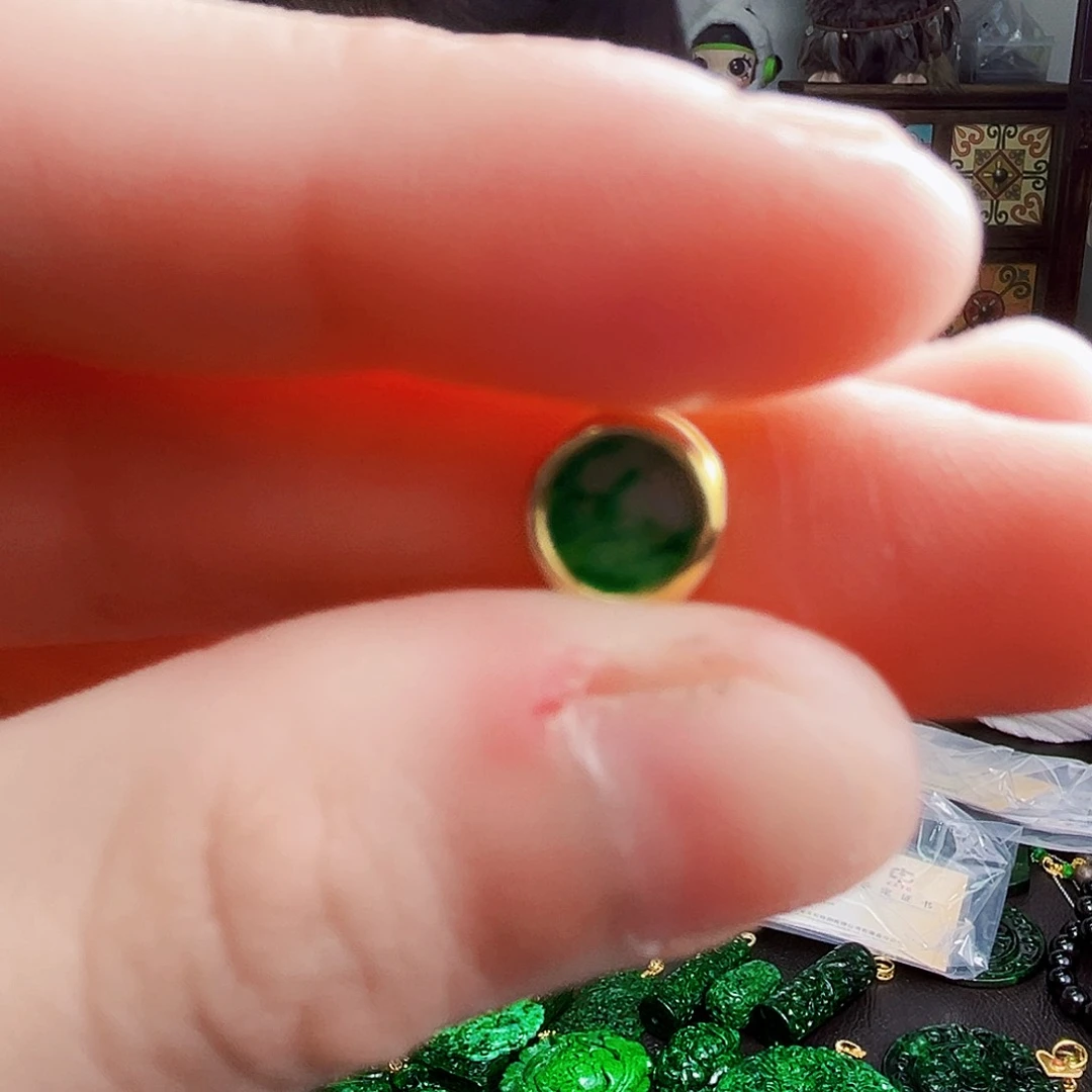 颈饰银S925镶嵌翡翠多样性