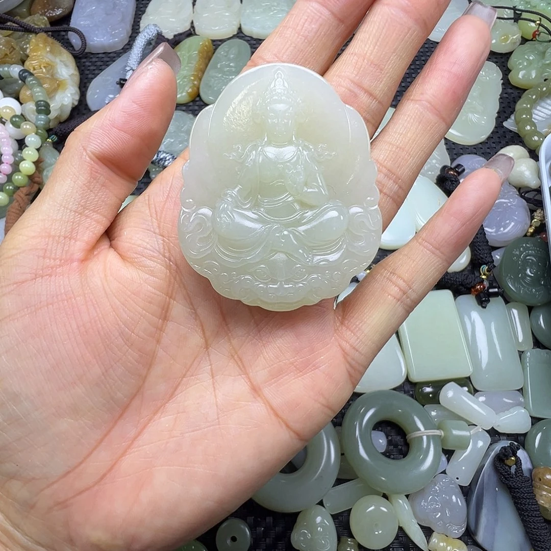 愿****和田玉未镶嵌颈饰卡52.5