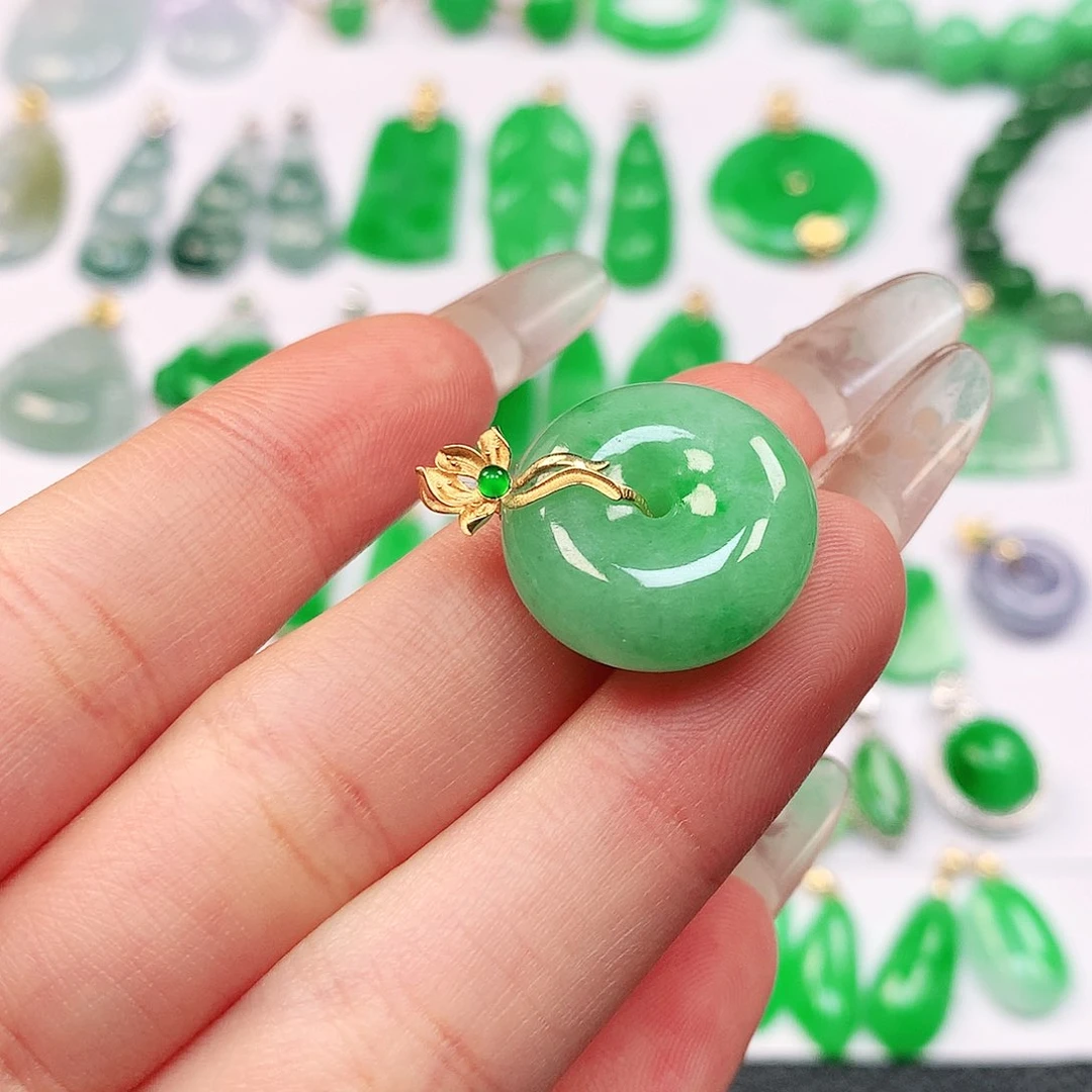 吊坠(不含链)18K金镶嵌翡翠