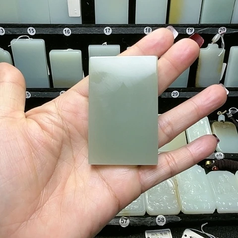 和田玉颈饰未镶嵌N****g