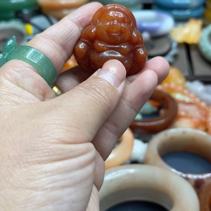 石英岩玉合金颈饰