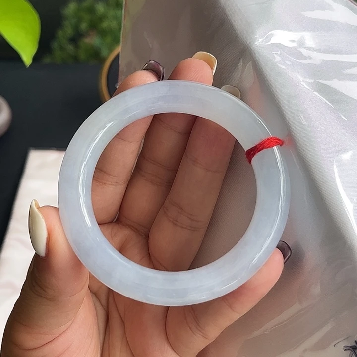 未镶嵌手镯翡翠52。