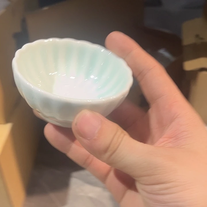 3寸影青菊花味碟陶瓷