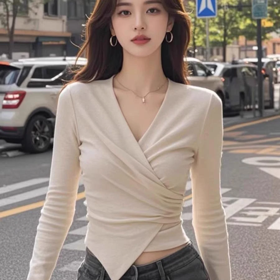 奥莱正品纯欲V领磨毛加绒打底衫女秋冬洋派高级感内搭修身短款超