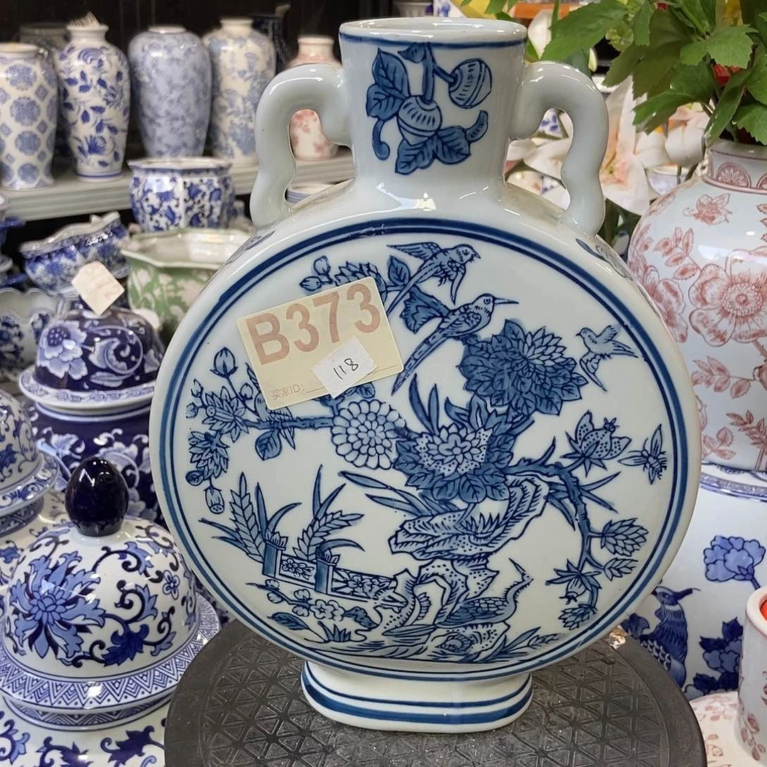 摆件花瓶手绘釉下彩