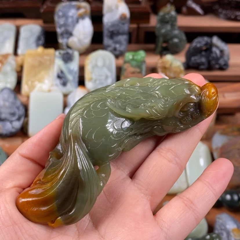 【闪购商品】未镶嵌和田玉把件明**月
