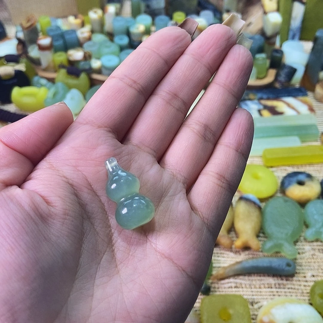 未镶嵌蛇纹石玉挂件啾***啾