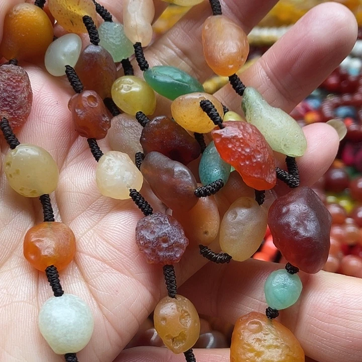 玛瑙/玉髓未镶嵌玛瑙项链。手链珠子