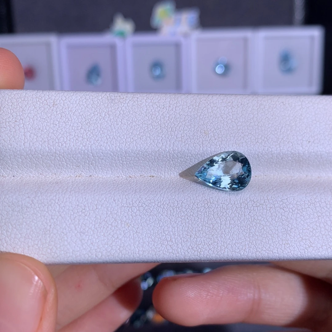 未镶嵌笔搁海蓝宝石2.3ct